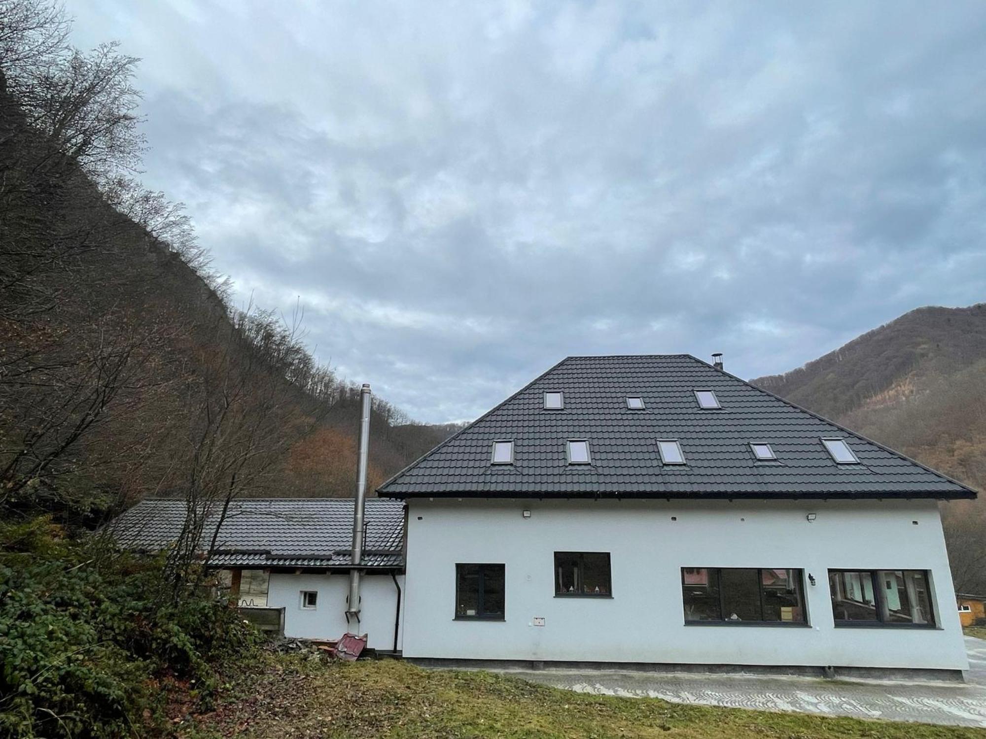 Casa Tudor Падис Екстериор снимка